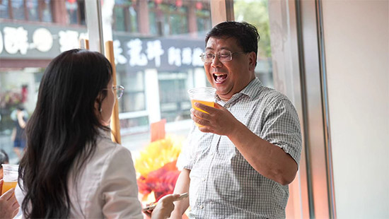 鮮活版圖再擴張!千島湖啤酒直營店落地湖州,官宣浙BA聯名定制款活酵母啤酒上市 鮮活版圖再擴張!千島湖啤酒直營店落地湖州,官宣浙BA聯名定制款活酵母啤酒上市