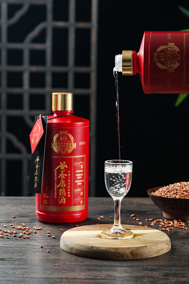 谷養康糧酒紅窖齡